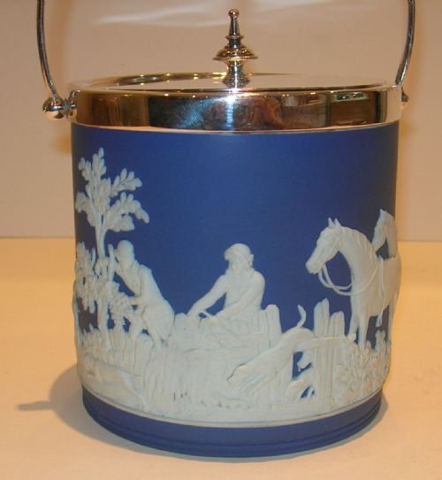 antique wedgwood jasperware biscuit barrel cookie jar fox hunt