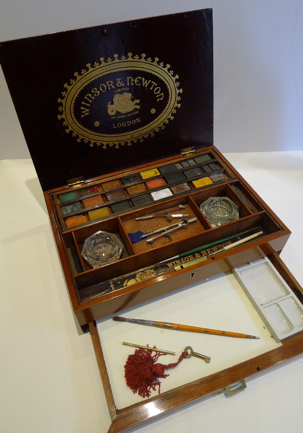 large antique english winsor newton watercolour artist's box c1850