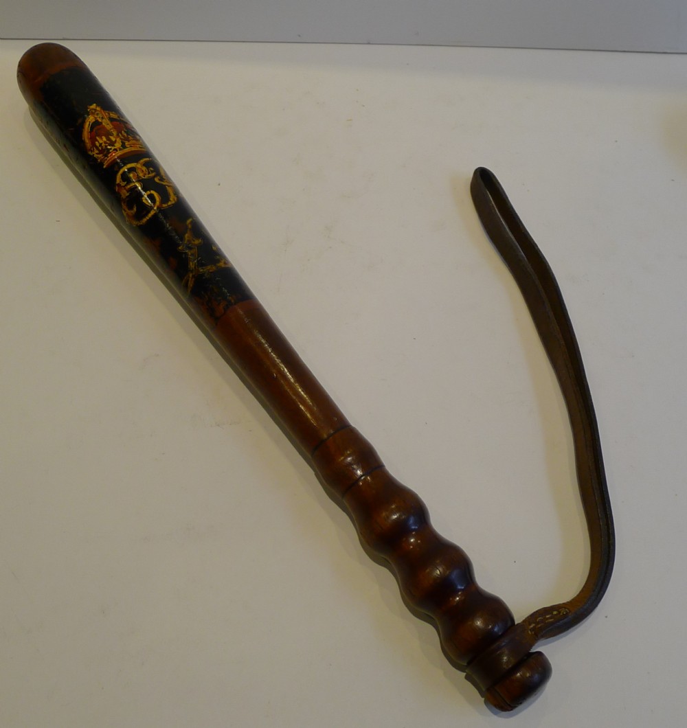 antique english edwardian police truncheon c1902