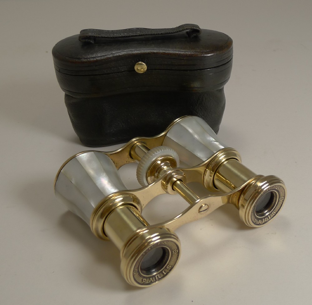 fine quality french opera glasses and case c1900 iris paris