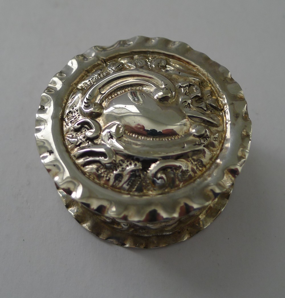 antique english solid sterling pill box 1901