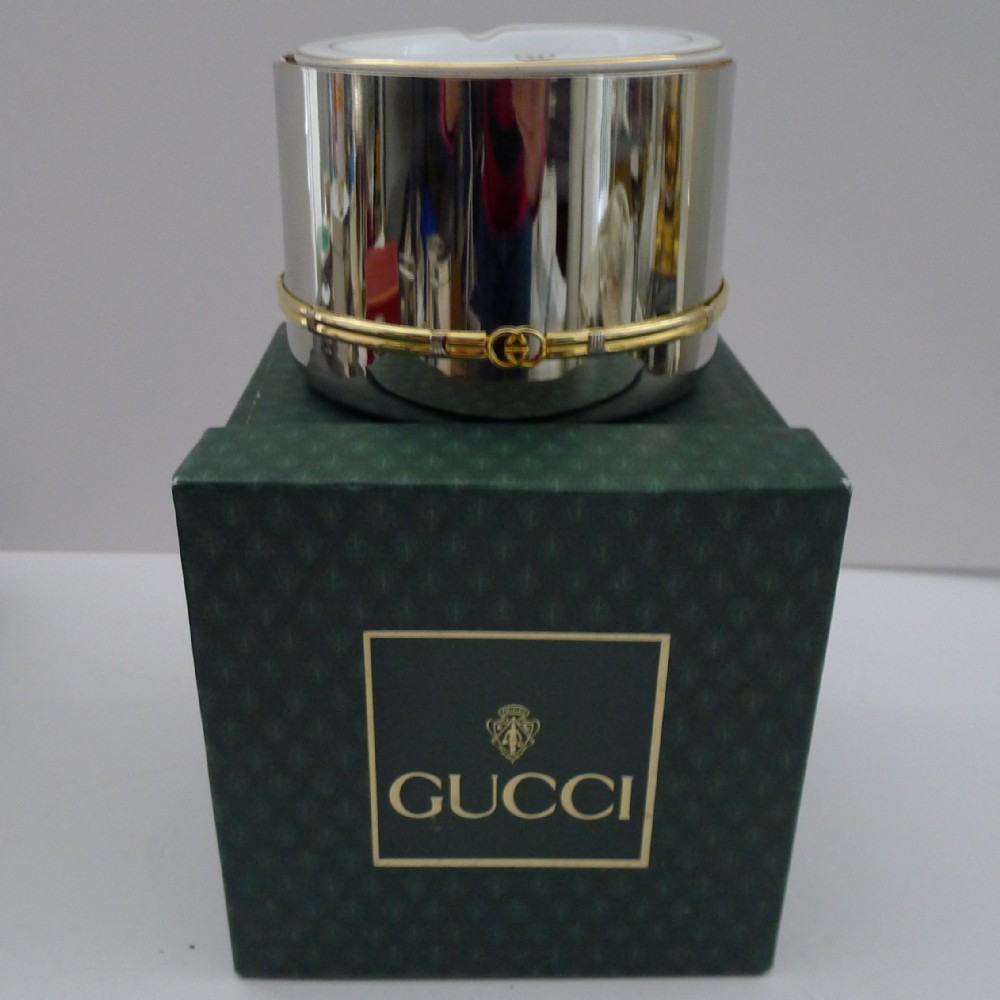gucci italy set six ceramic ashtrays in silver plate and gold holder