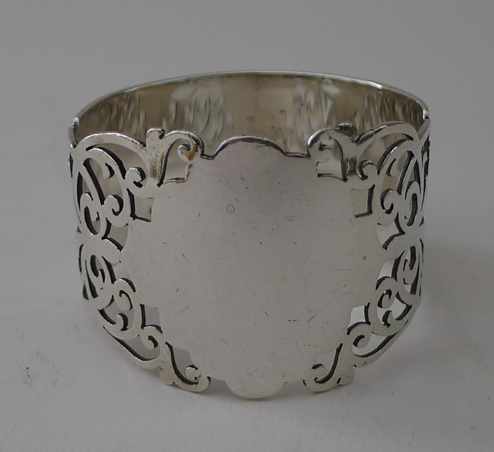 english solid sterling silver napkin ring london 1943